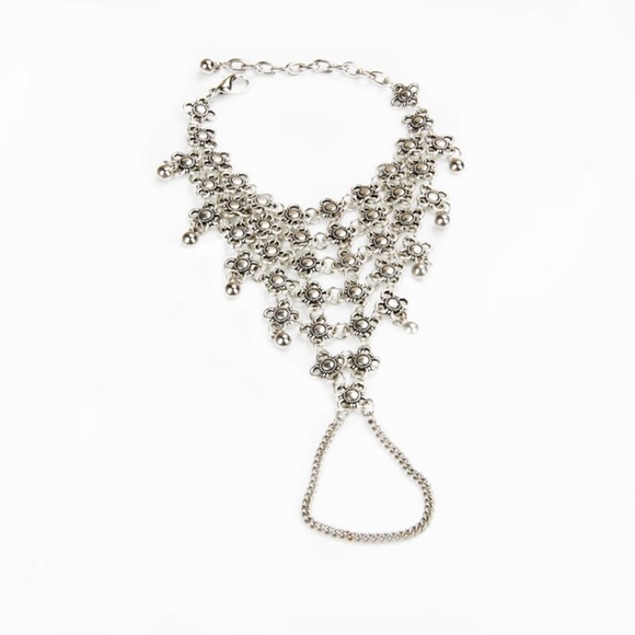 Metal Flower Ring Bracelet - Picture 3 of 6